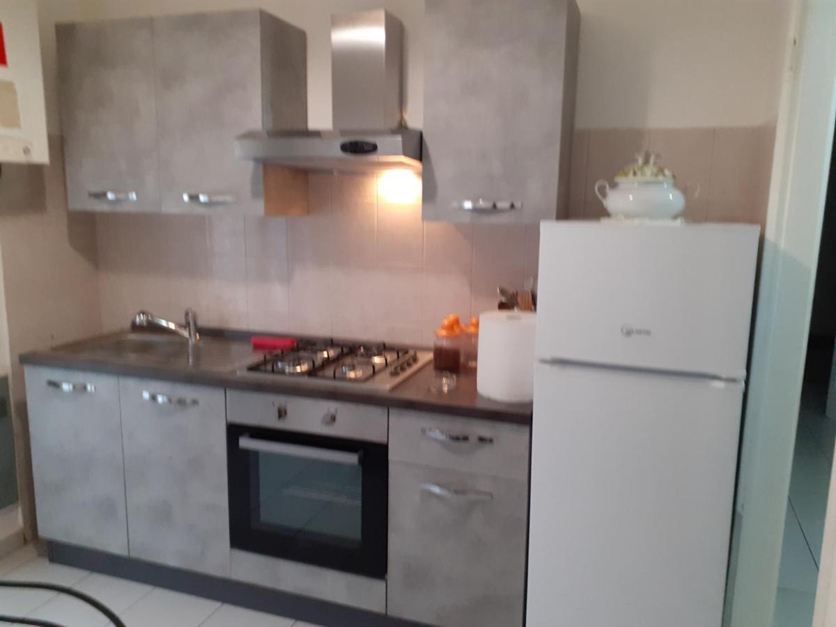 La Casa Di Luca Apartment Асти Екстериор снимка