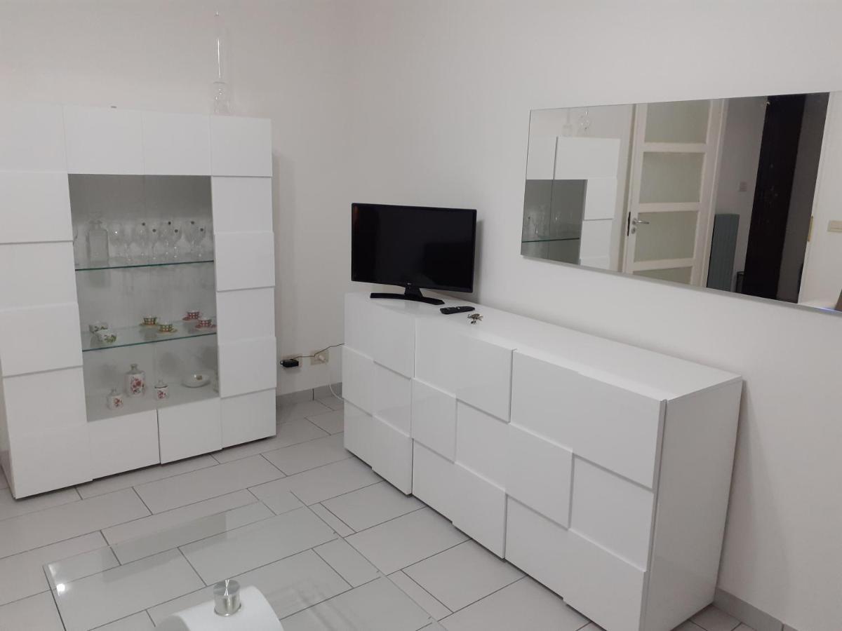 La Casa Di Luca Apartment Асти Екстериор снимка