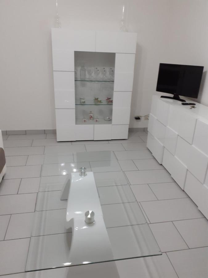 La Casa Di Luca Apartment Асти Екстериор снимка